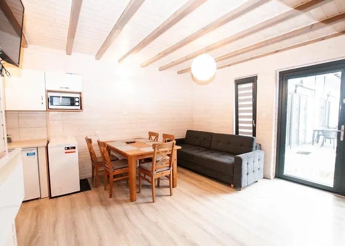 Aparts Care Beztroska 辛安诺泽蒂